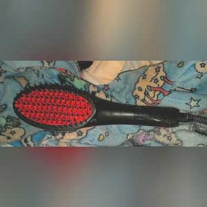 Simply straight straightening brush